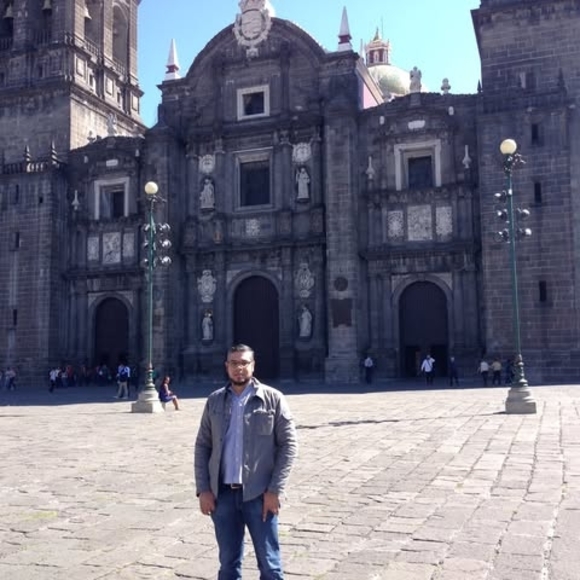 Meet your Posher, Manuel - Picture 1 of 1